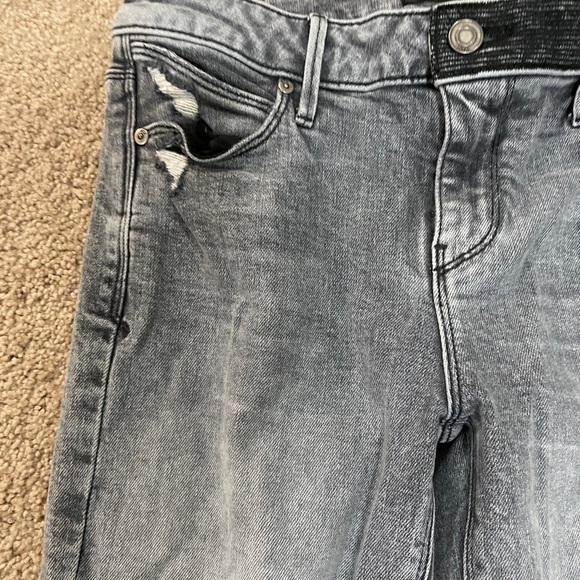 Woman’s size 27 jeans - Picture 3 of 7